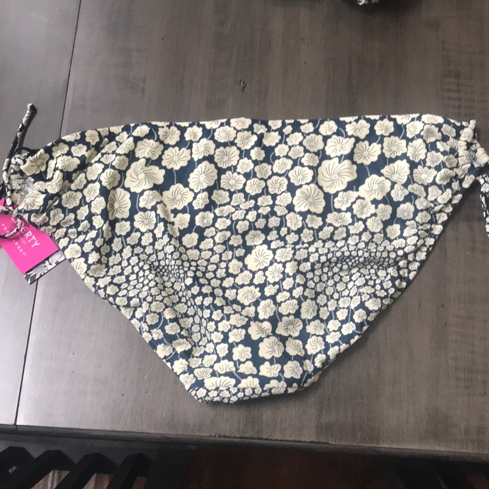 NWT Tankini - Picture 4 of 7